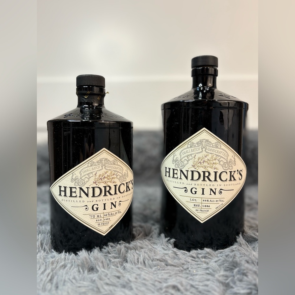 Hendrick’s Gin Empty Bottles Set of 2 Black Glass 750mL & 1L Bar Decor DIY